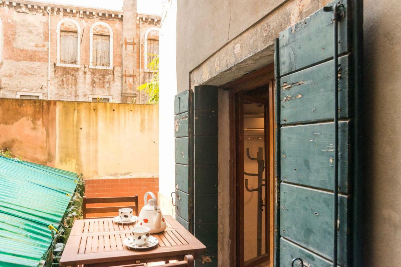 Venice In The House Exterior foto